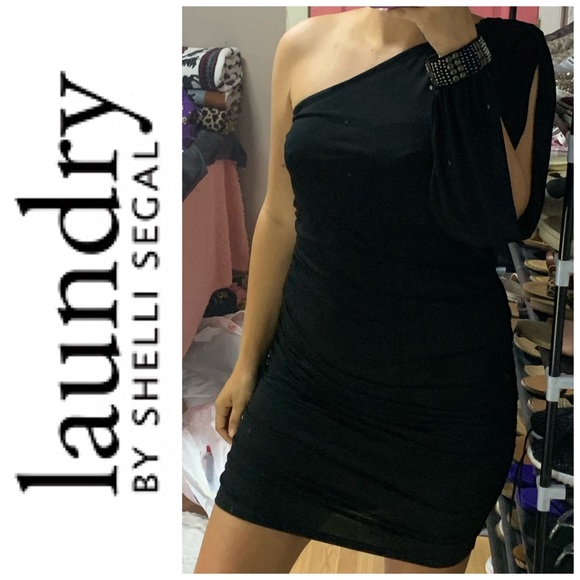 Laundry By Shelli Segal Dresses & Skirts - Last chance ⚠️ Laundry by shelli seagal dress!